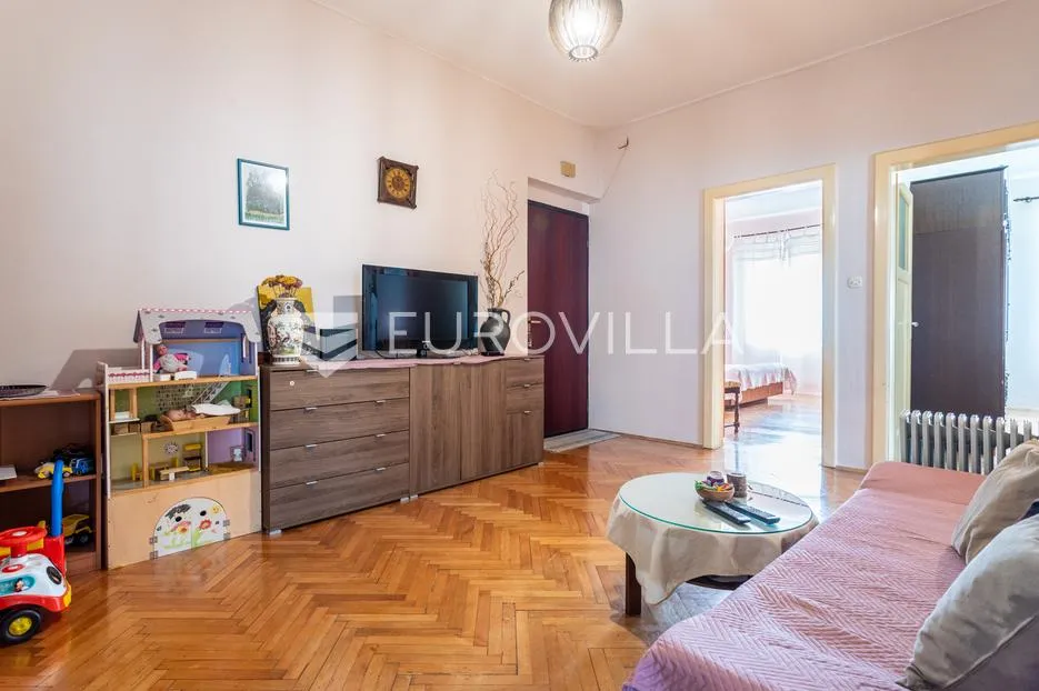 split, bačvice, trosoban stan na odličnoj lokaciji, 105m2 - slika 12