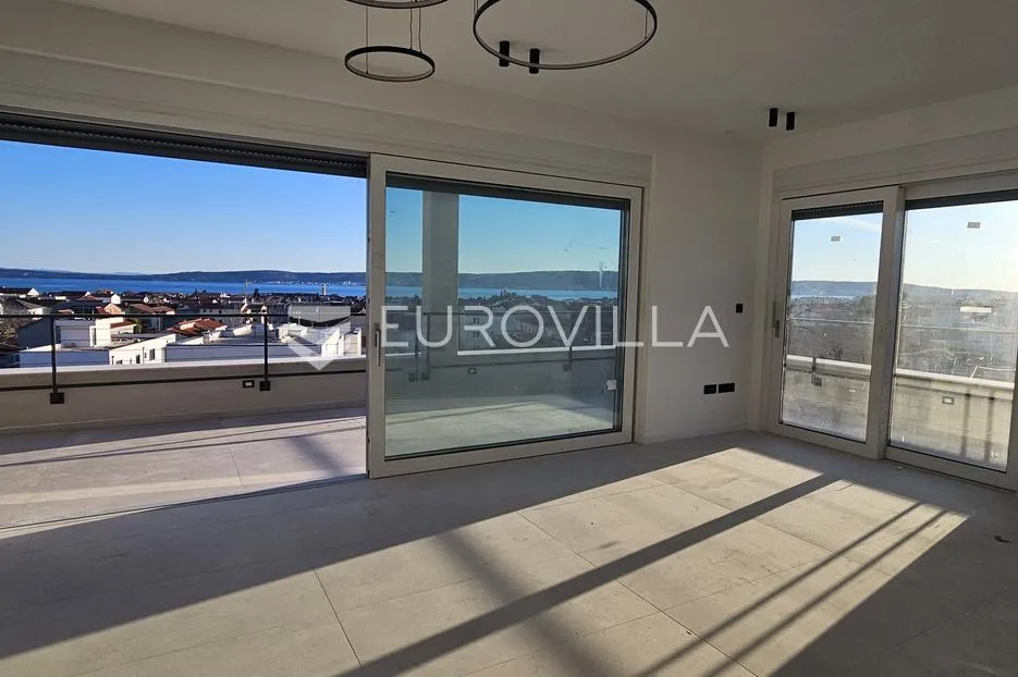 kaštela, penthouse od 102 m² treći kat s garažom povezan liftom - slika 22