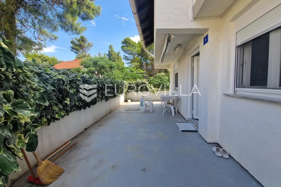 vir, samostojeća katnica s dva apartmana - slika 3