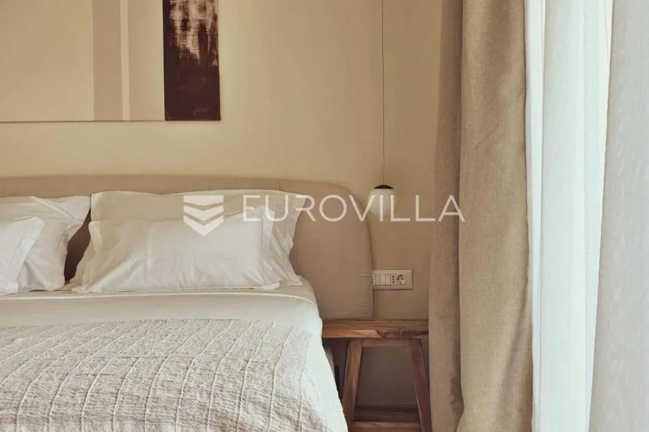 zadar, žman dvije moderne vile s bazenima 262 m² i građ zemljište s dozvolom za treću vilu - slika 20