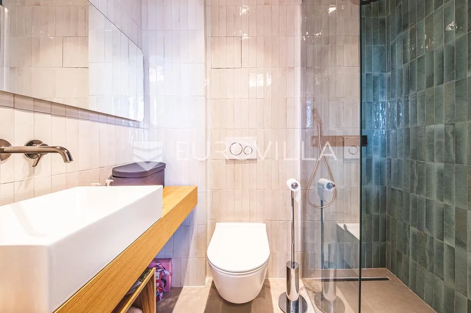 zagreb, jelenovac, luksuzan trosobni penthouse s ekskluzivnom terasom, 187 m² - slika 13