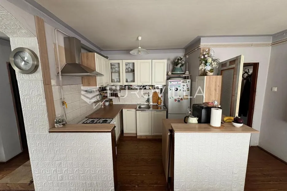 novska, obiteljska kuća 124 m² - slika 5