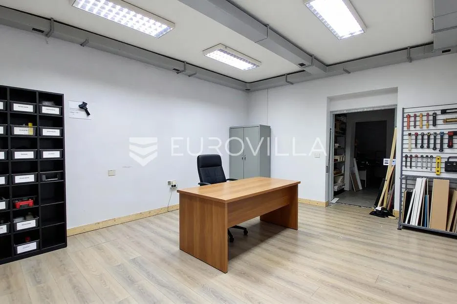 Rijeka, Centar, poslovni prostor površine 108 m²