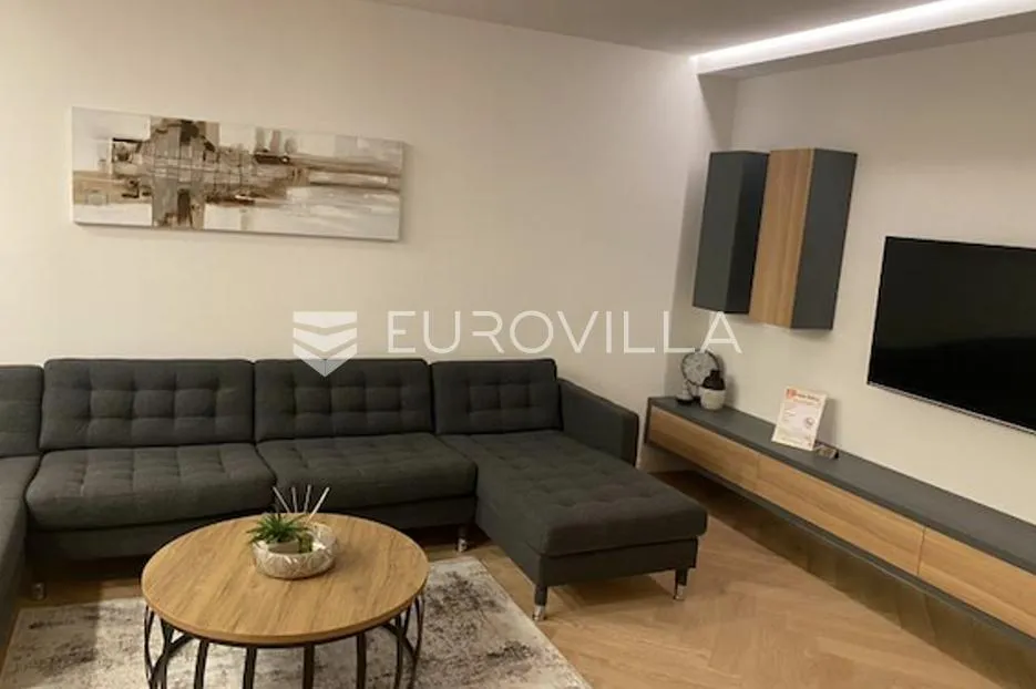 zadar, borik prekrasan moderan dvosoban stan s vrtom, dugoročan najam 113 m² - slika 2