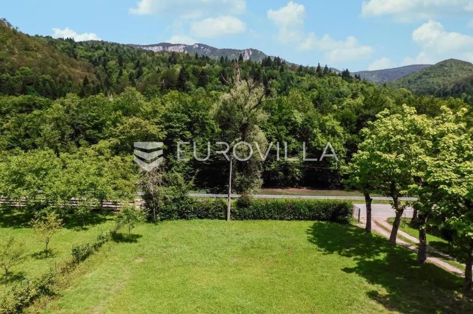 gorski kotar, brod na kupi, kompletno uređena kuća 250 m², jacuzzi, garaža - slika 31