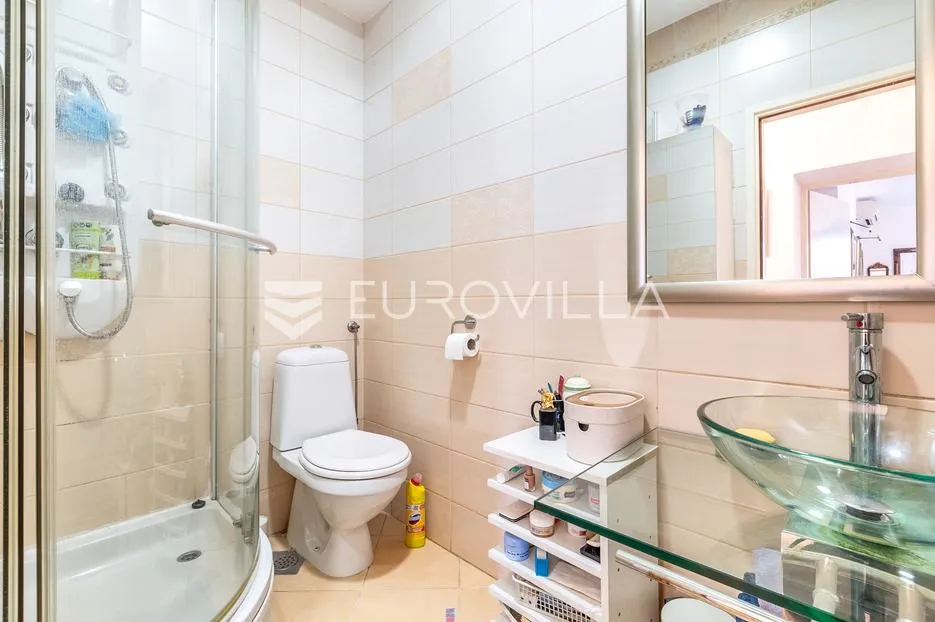 zagreb, britanac, buconjićeva, prekrasan stan sa vrtom, 102 m² - slika 8