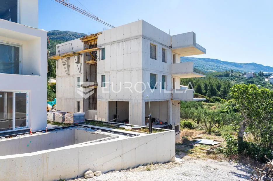 podstrana, komforan trosoban penthouse s ostavom i parkirnim mjestom - slika 4