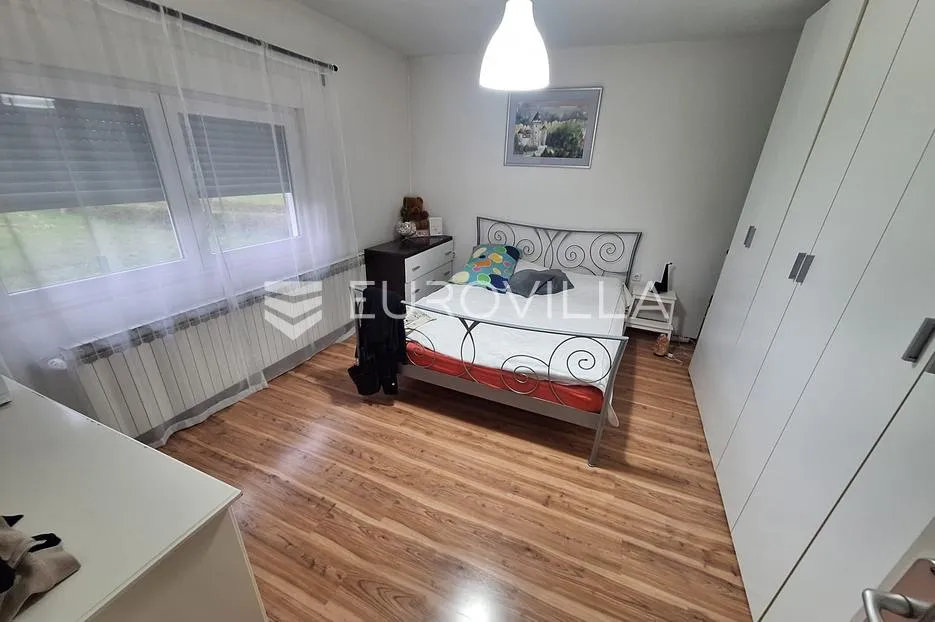 draganić, kuća 231 m², uređena na mirnoj lokaciji - slika 3
