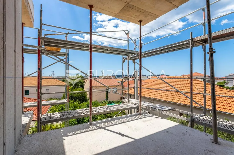 trogir, jednosoban stan na drugom katu s parkirnom mjestom - slika 7