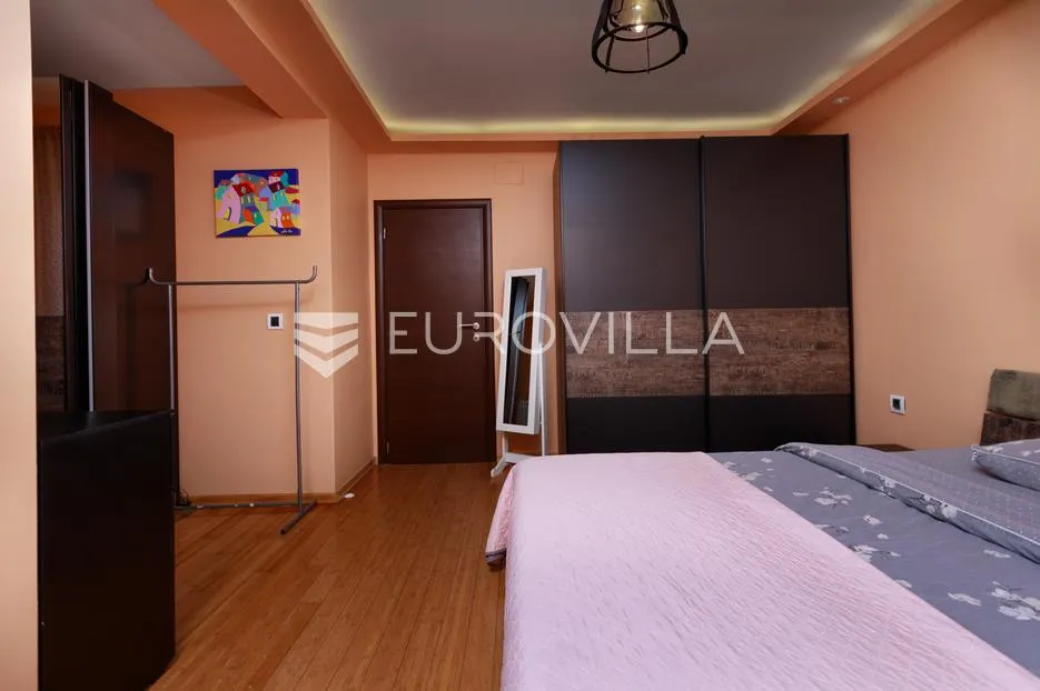 viškovo, marčelji, odličan peterosoban stan 151 m², dvoetažan - slika 10