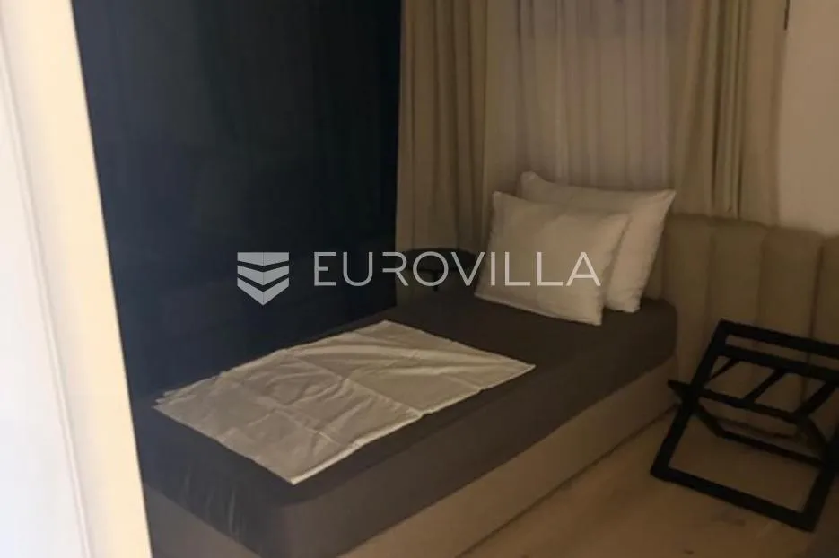 moderan peterosoban stan 150 m² s pogledom na more, pula, stoja - slika 27