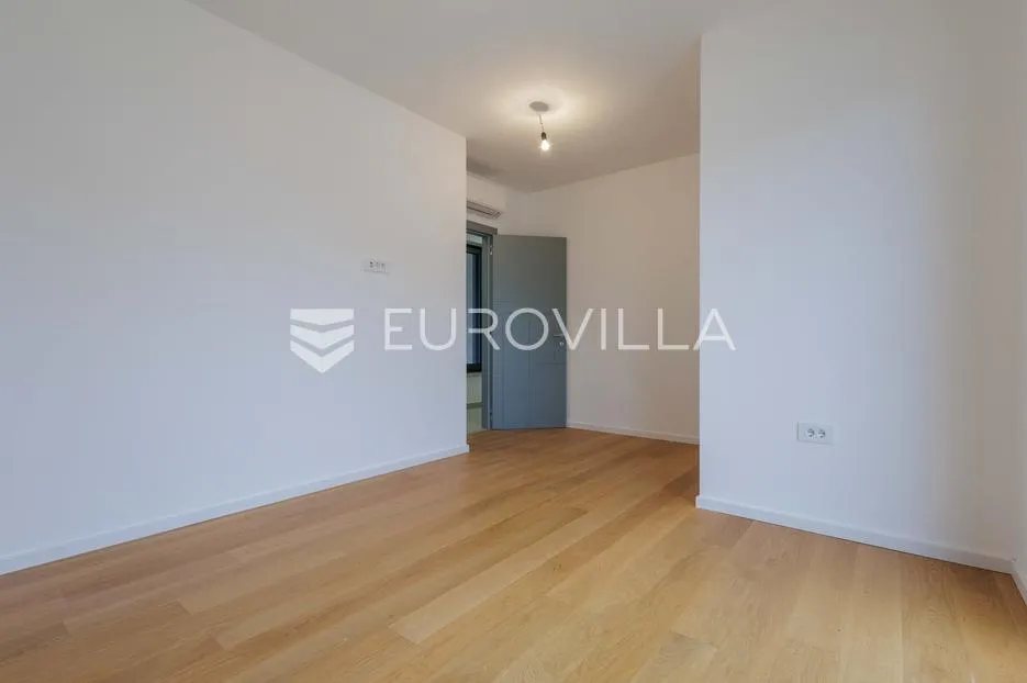 istra, pomer, unikatna, moderna villa 20 m od mora 322 m² - slika 35
