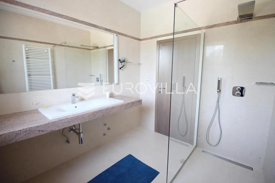 istra, kanfanar, prekrasna kuća 450 m² na velikom imanju od 1900 m² - slika 7