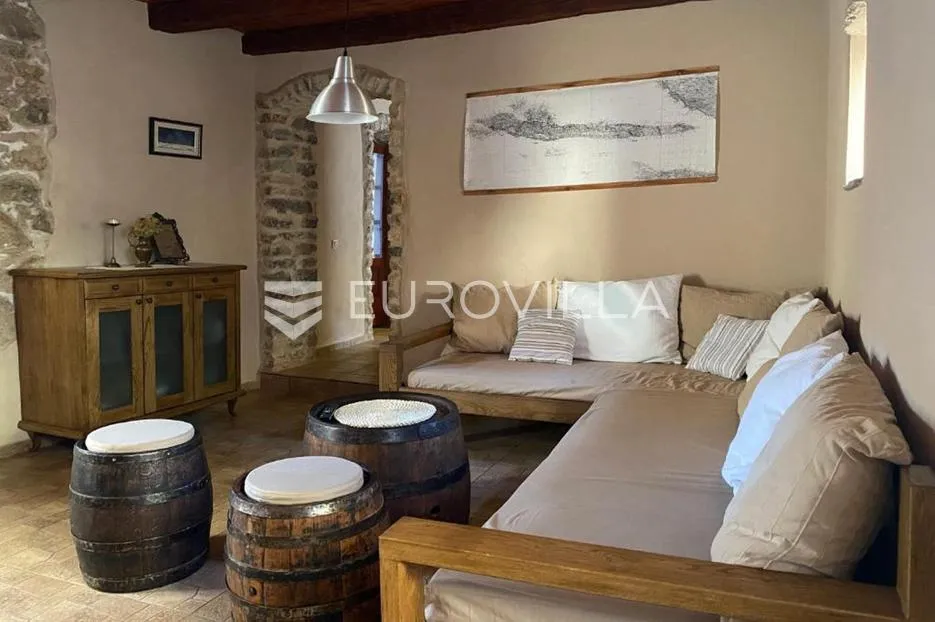 hvar, vrbanj, autohtona kamena kuća s bazenom - slika 4