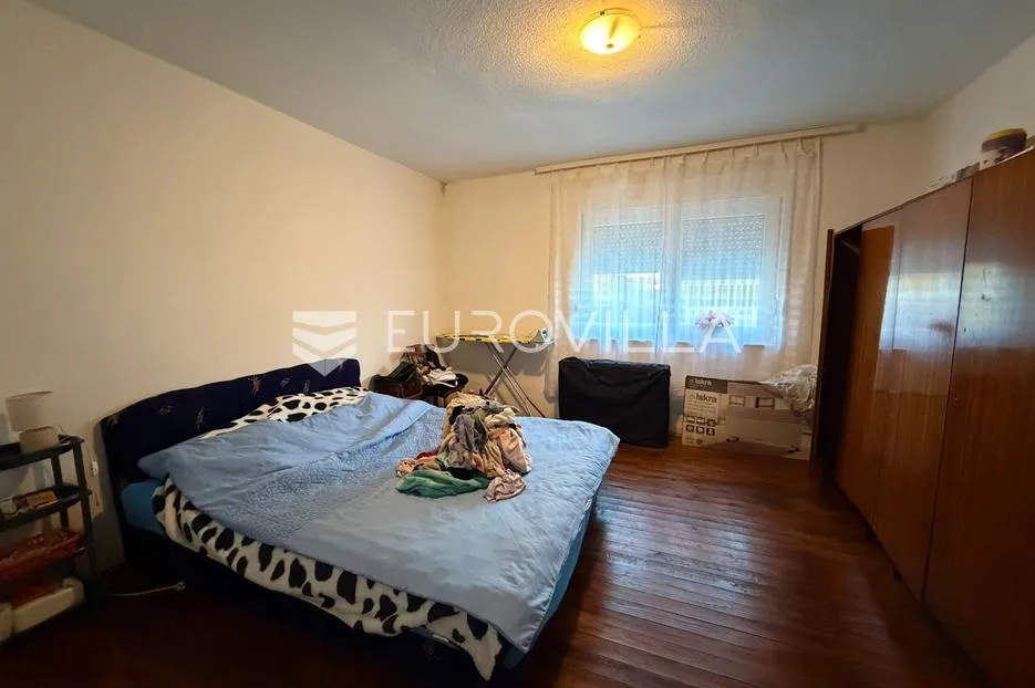 đakovo, kuća i građevinsko zemljište 1007 m², fronta 19 m - slika 2
