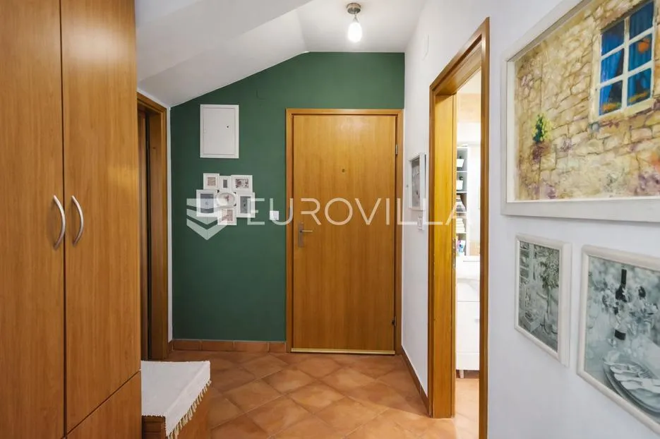vinkovci, centar, dvosoban stan na izvrsnoj lokaciji u pješačkoj zoni, 78.71 m², 2. kat - slika 3
