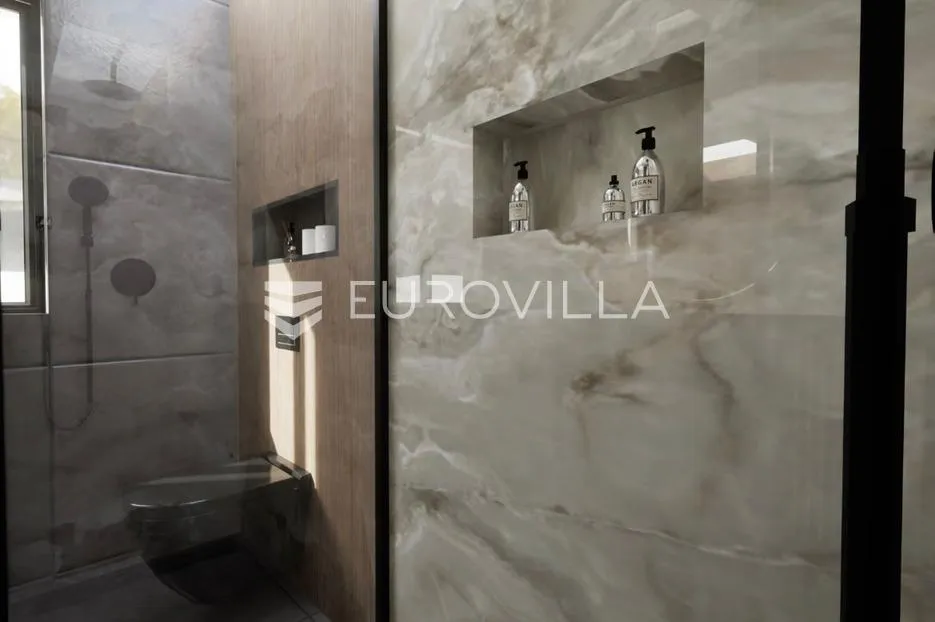 vodice, novogradnja, luksuzna kuća 103,76 m² u nizu s bazenom s3 - slika 51