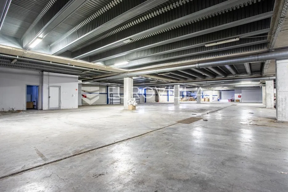 dugopolje, gospodarska zona, distribucijsko skladišni objekt ukupne površine 4.100 m² - slika 7