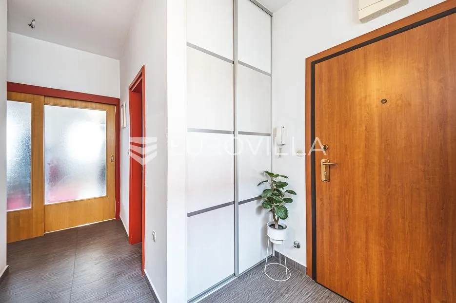zagreb, špansko, moderan dvoetažni četverosobni stan nkp 109 m² - slika 8
