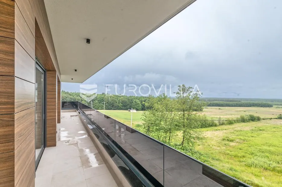 Zagreb, Brezovica, Luksuzna vila 645 m² s unutarnjim bazenom - Brezovica, Zagreb