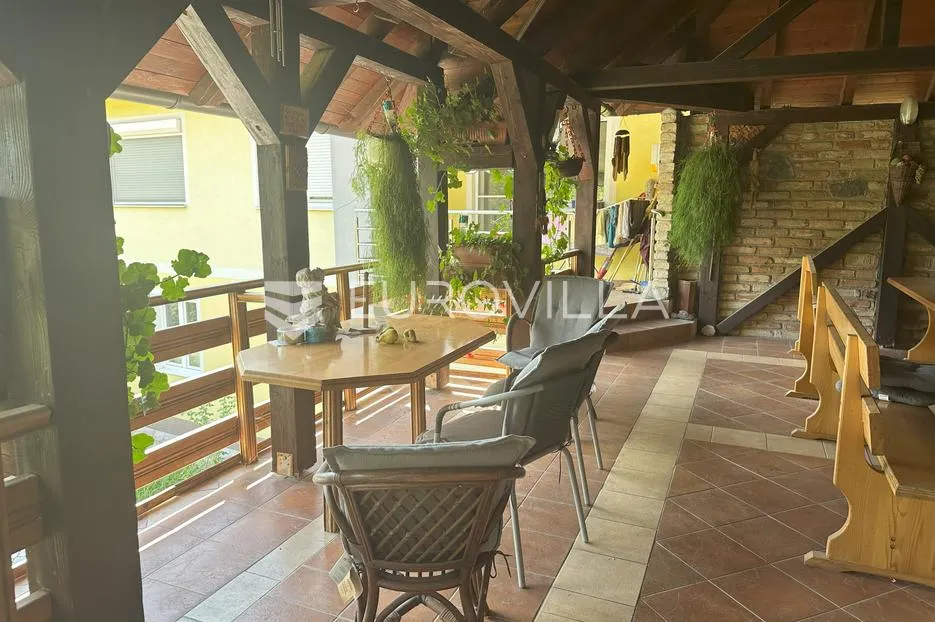 velika, moderna kuća 386 m² sa stambenim i poslovnim dijelom - slika 9