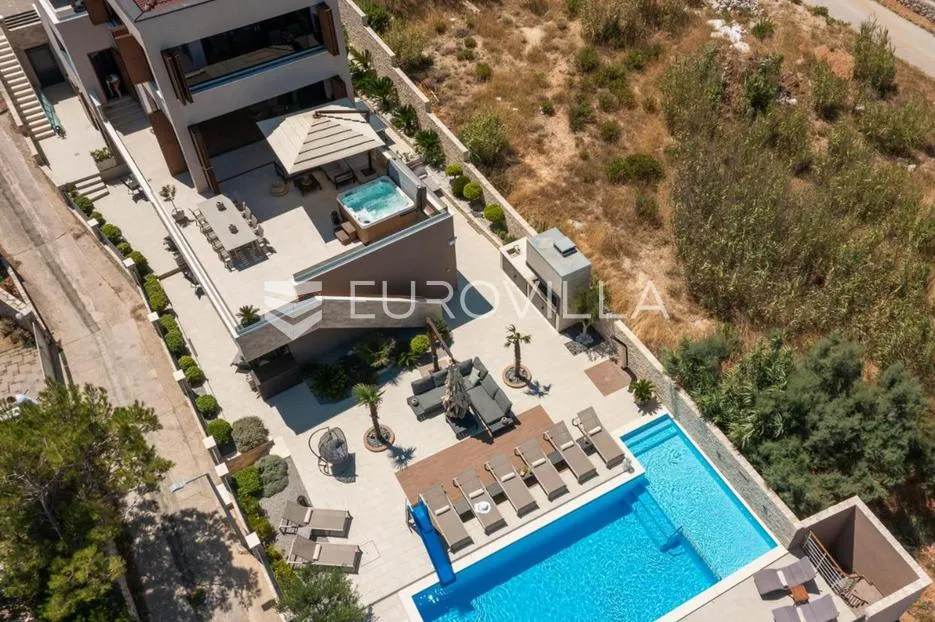 pag prekrasna villa sa pogledom na more 350 m² na 200 metara od mora - slika 65