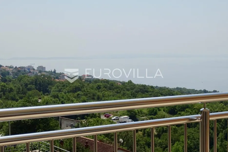 kastav, brestovice, trosoban stan od 120 m² sa zadivljujućim pogledom na more - slika 14