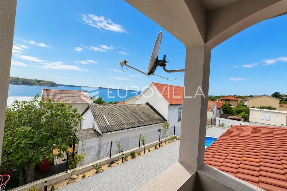 zadar, rtina, kuća s bazenom i tri stambene jedinice, 200 m od mora - slika 22