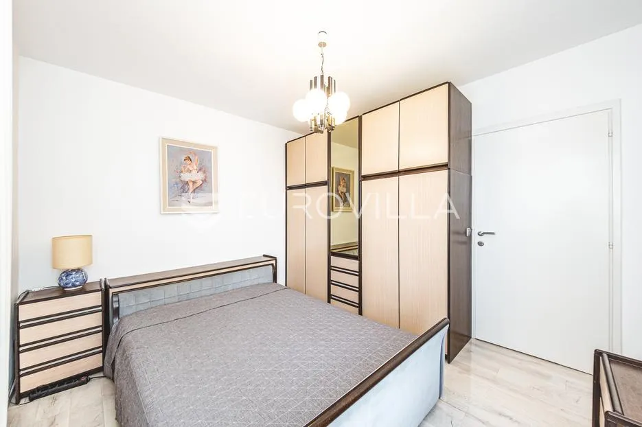zagreb, cvjetno naselje, trosoban stan 77 m² - slika 11