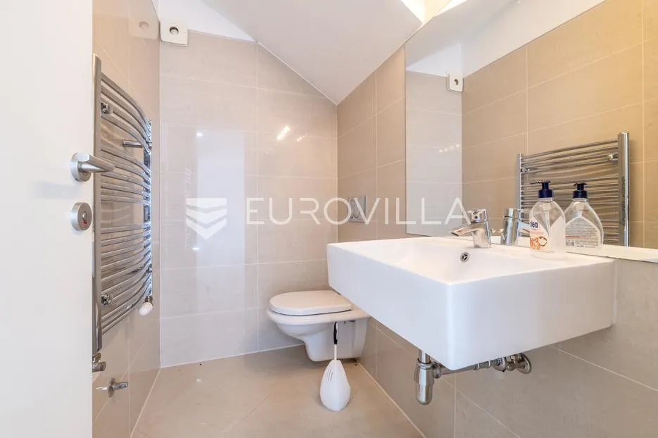 samobor, centar, poslovni prostor nkp 96 m2 - slika 3