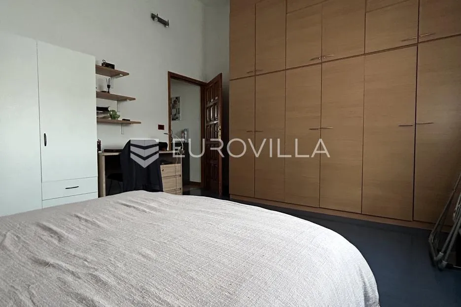 pula, centar - dvoetažni stan s dvije spavaće sobe - slika 8