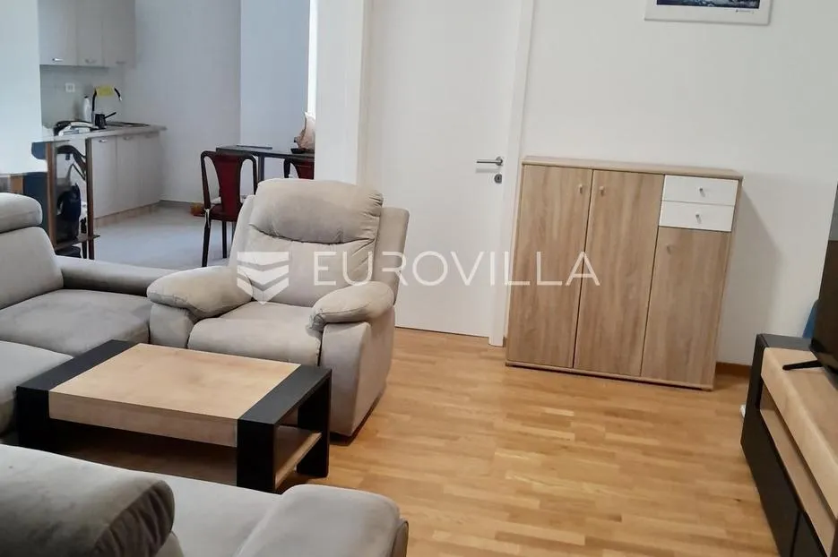 lovran, novogradnja, dvosoban stan, 60 m², 1. kat, parking, blizina centra - slika 4