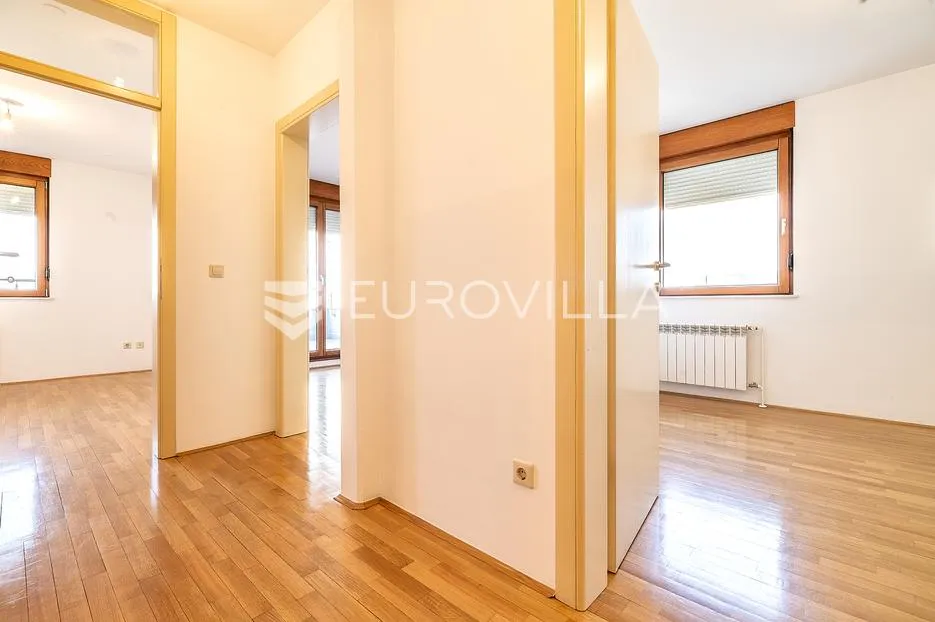 zagreb, trešnjevka, selska ulica, prekrasan luksuzan penthouse sa panoramskim pogledom, 159 m² - slika 9