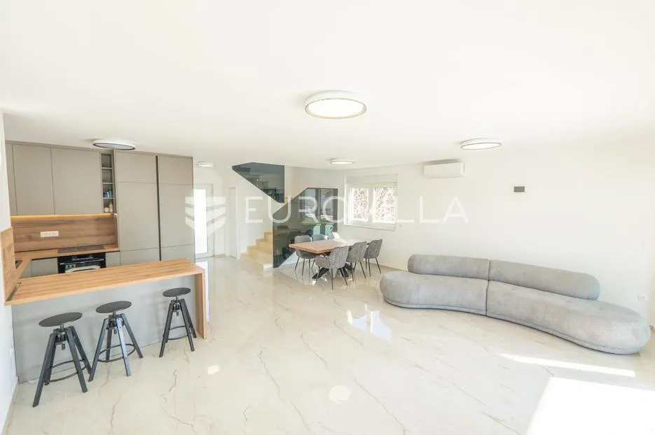 zadar, privlaka, moderna vila s bazenom, novogradnja, 300m od mora - slika 4