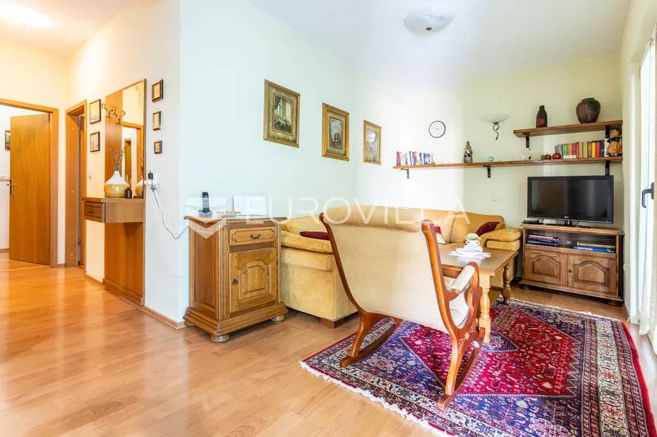 omiš, apartmanska kuća blizu plaže - slika 12