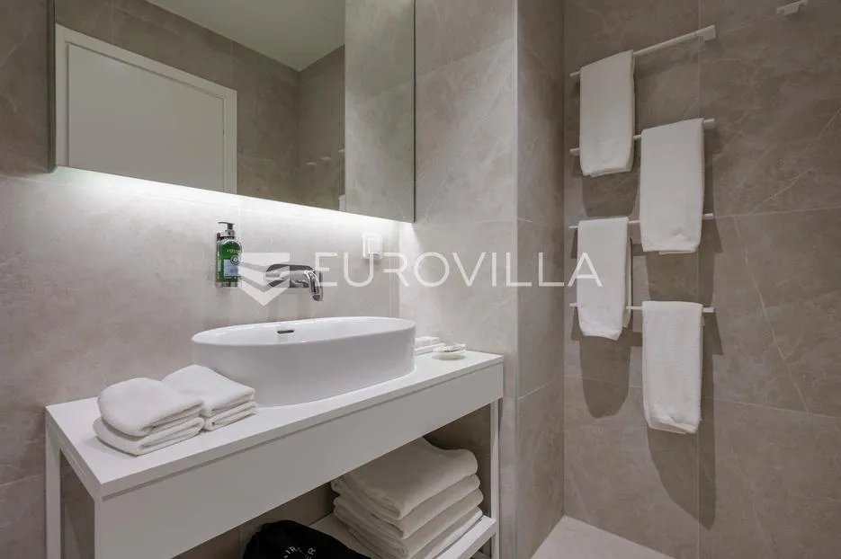 istra, savudrija, petram resort, dugoročni najam dvosobnog apartmana 92 m², pogled more - slika 18