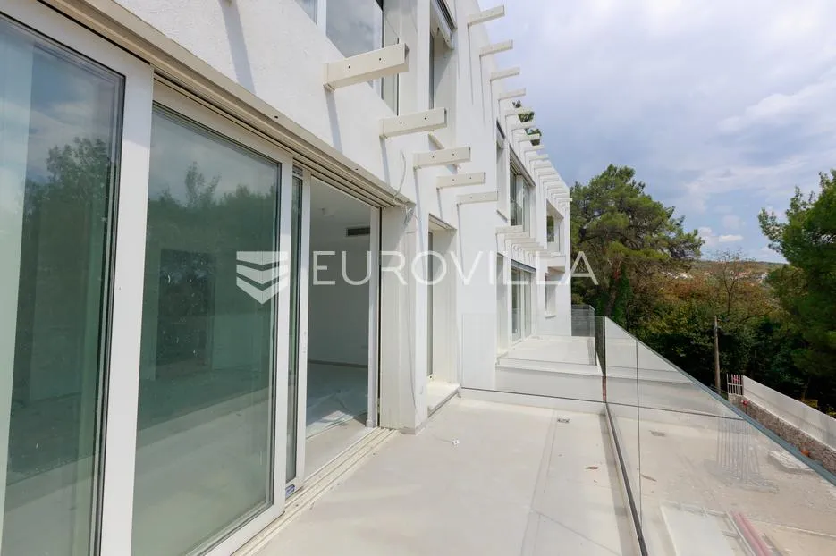 opatija privé, ekskluzivan trosoban stan 84 m², bazen, teretana - slika 16
