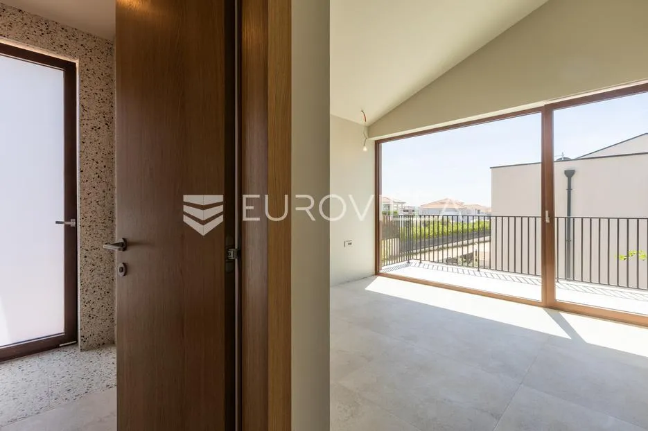 istra, vabriga, vila s pogledom na more i masline - slika 28