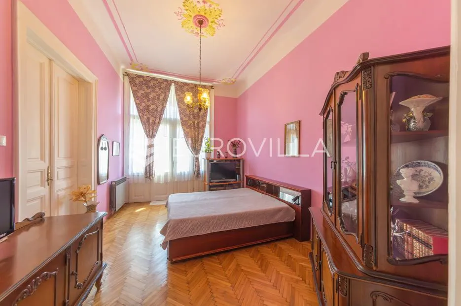 osijek, centar, prodaje se secesijski stan površine 180 m² - slika 13