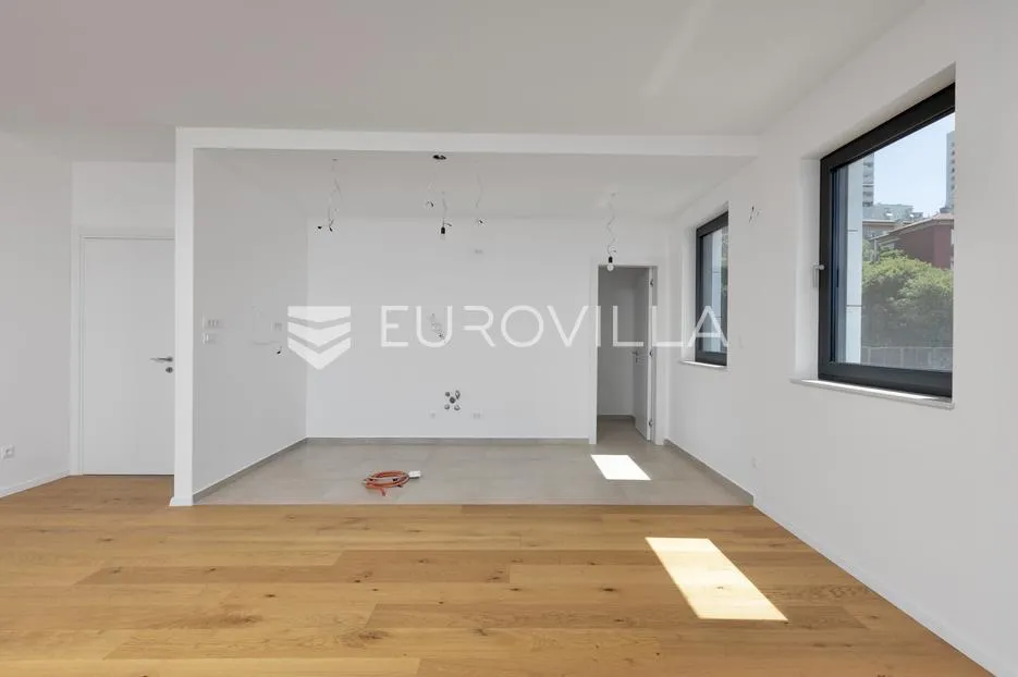 rijeka, pećine, novogradnja, luksuzan četverosoban stan 163,72 m² prvi red do mora - slika 5