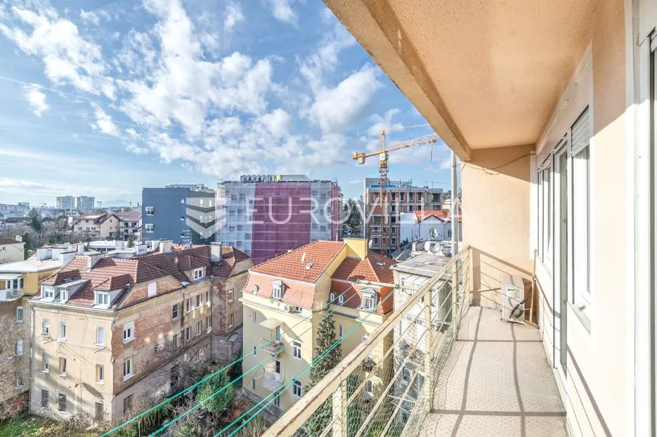 zagreb, vinogradska, prekrasan trosoban stan 73 m² - slika 8