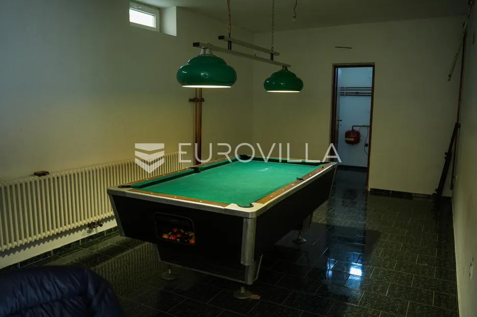 vinkovci, kuća 300 m², centar, namještena, odmah useljiva - slika 26