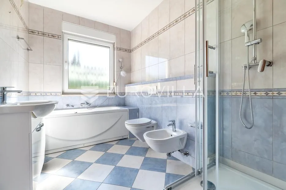 zagreb, vrhovec, odličan četverosoban stan s garažom, 128 m² - slika 8