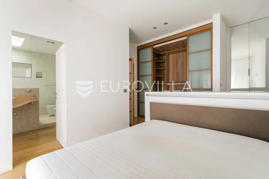 pantovčak, goljak prekrasan peterosoban penthouse nkp 277 m2 sa 2 garaže i 2 pm - slika 18