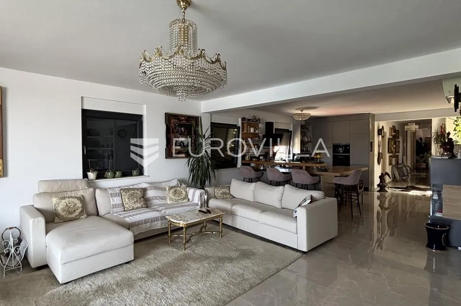 medulin, pješčana uvala, ekskluzivan penthouse prvi red do mora - slika 15