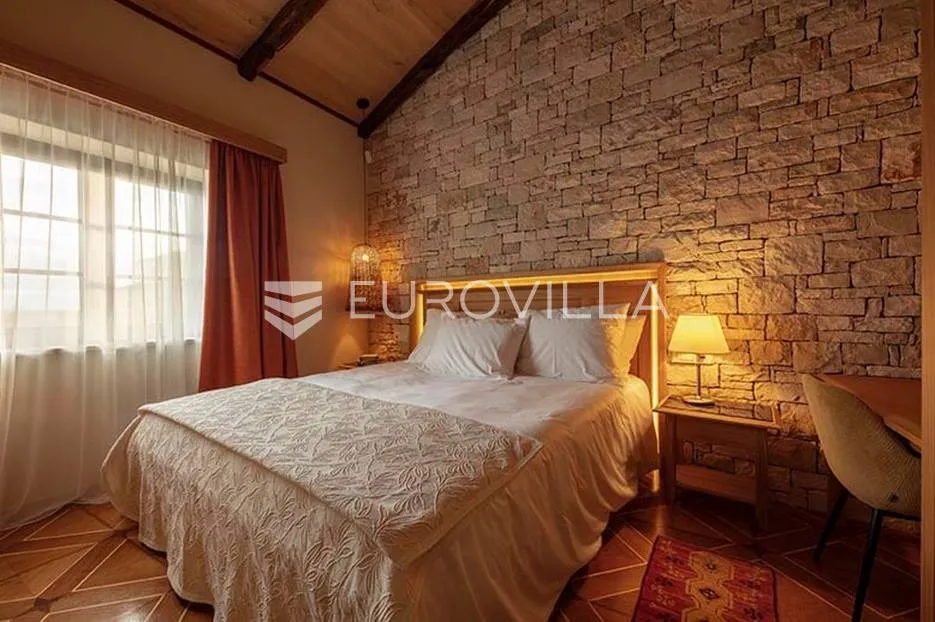 istra, kanfanar, komplex prekrasnih kamenih kuća 1561 m2 na velikoj okućnici - slika 9