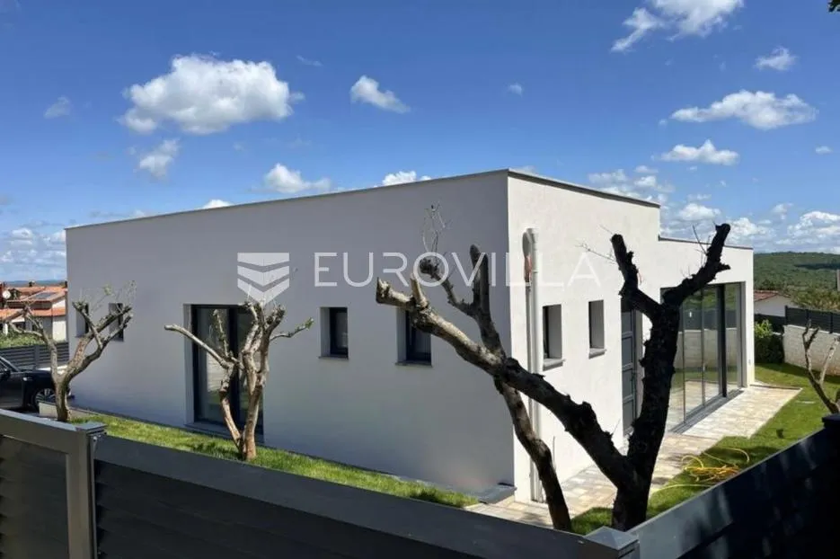 istra, rovinjsko selo, luksuzna prizemnica veličine 218m2 s bazenom, jacuzzijem i saunom - slika 15