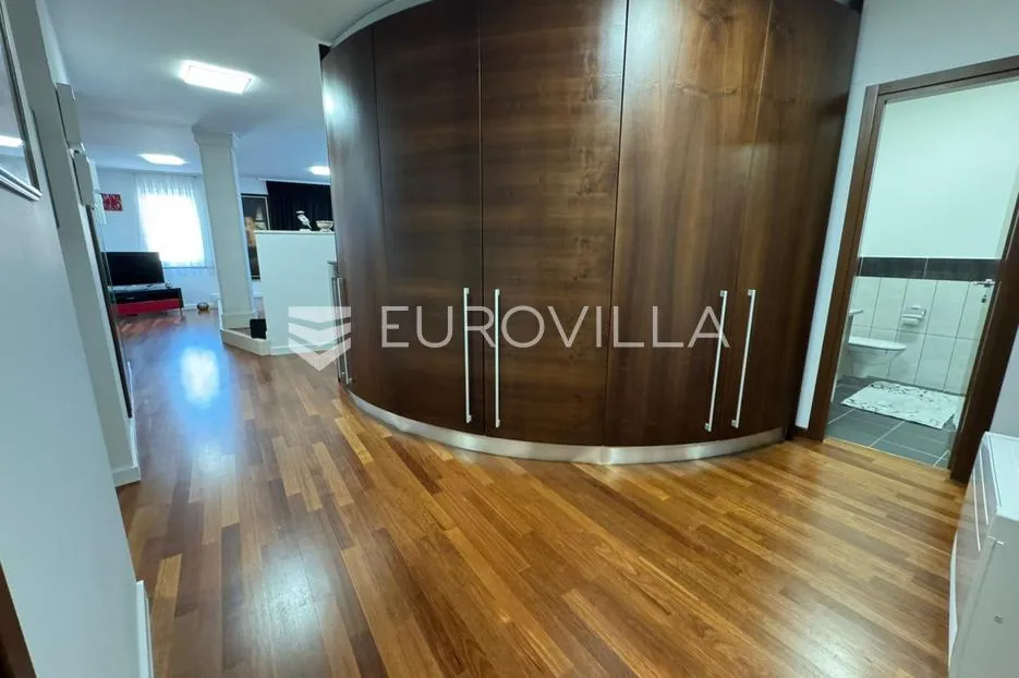 brač, bol, penthouse na atraktivnoj lokaciji - slika 27