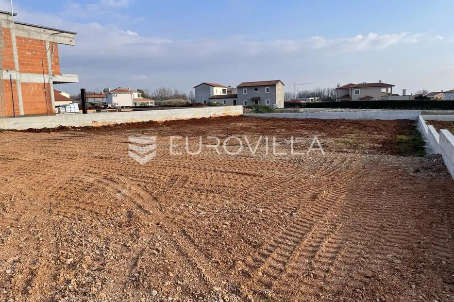 istra, kaštelir, građevinsko zemljište 809m2 s projektom i pravomoćnom građevinskom dozvolom - slika 8