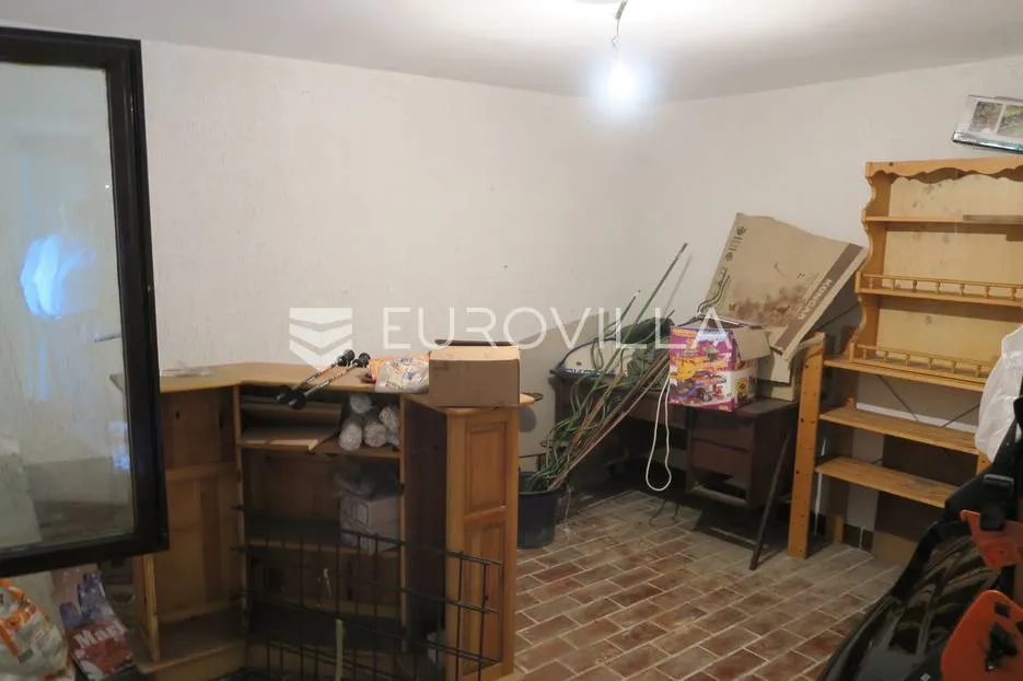 zagreb, zelenjak, obiteljska kuća 500m2 - slika 5